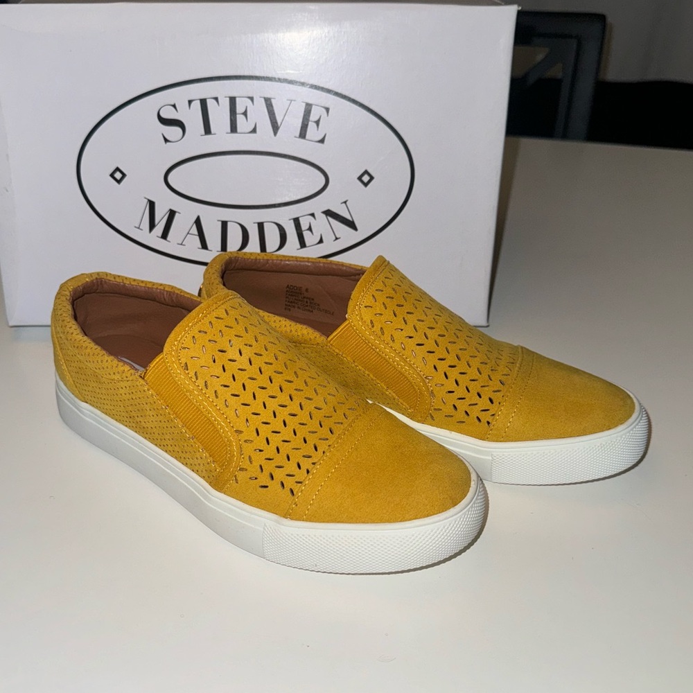 Steve Madden sneakers